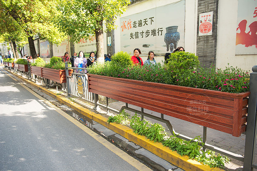 人行道隔離護(hù)欄花箱江西案例